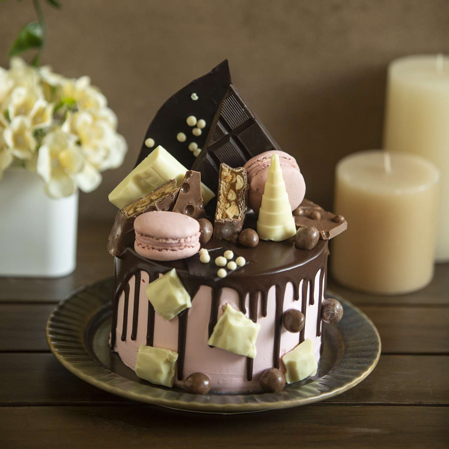 Blissful Overloaded Cake With Dark Chocolate , White Chocolate And ...